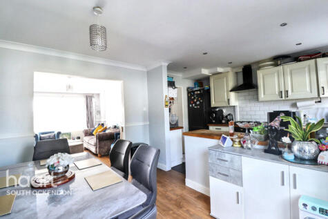 Elm Road, South Ockendon