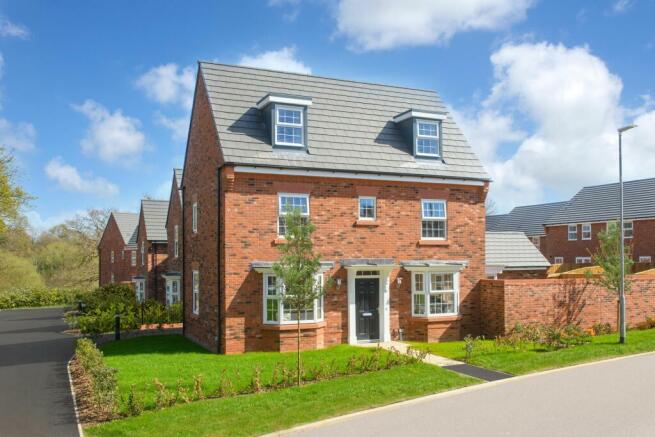 External image of Hertford 4 bed detached 3 storey home with bay-windows