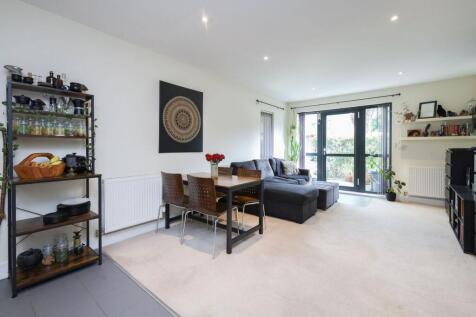 Hornbeam Road, Reigate, RH2