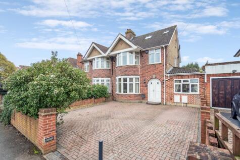 Upton Court Road, Langley, SL3