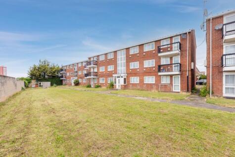 Grampian Way, Langley, SL3