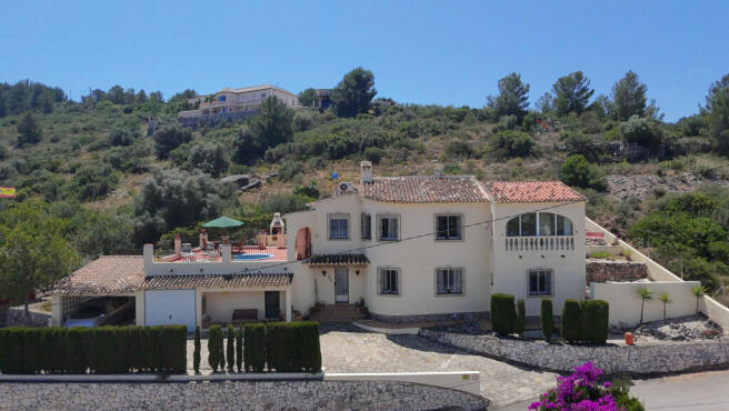 Photo 1