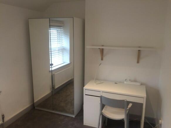 Photo 3