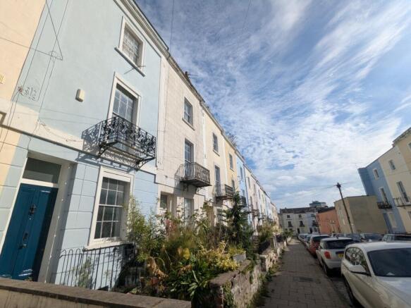 PXL_20251001_131935966