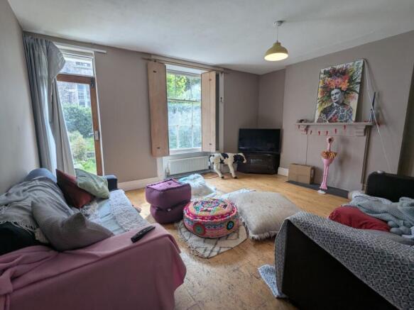 PXL_20251001_123906210