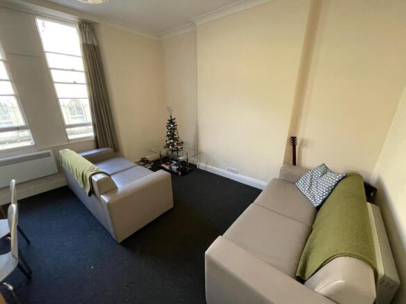 E949C025-9CE1-4C25-8602-D6149CC5C085