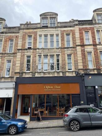 Flat170aWhiteladiesR-763771-coverphoto_in-240-0