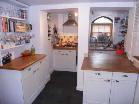 Kitchen-4-bed-student-property-York-Place