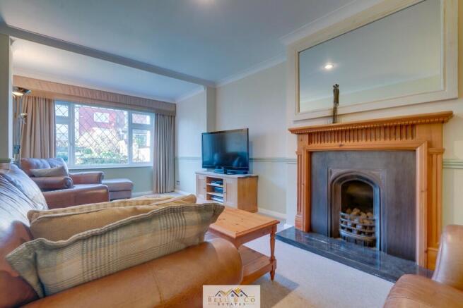 Lounge  5