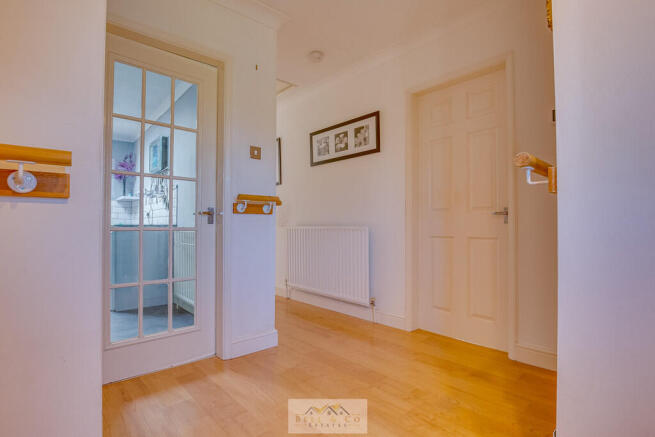 Entrance hall 1.2