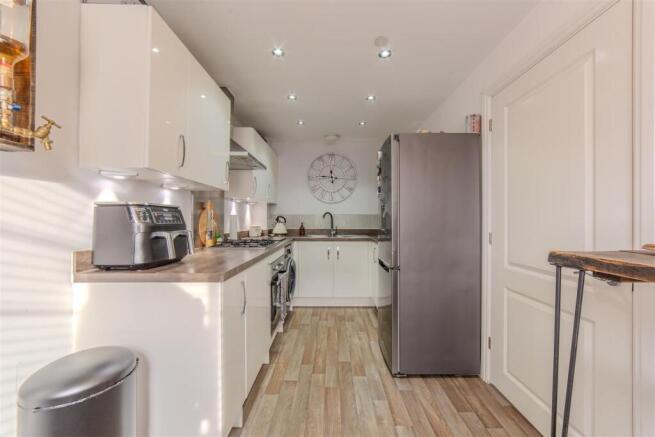 12 Oakfield Grange-9.jpg