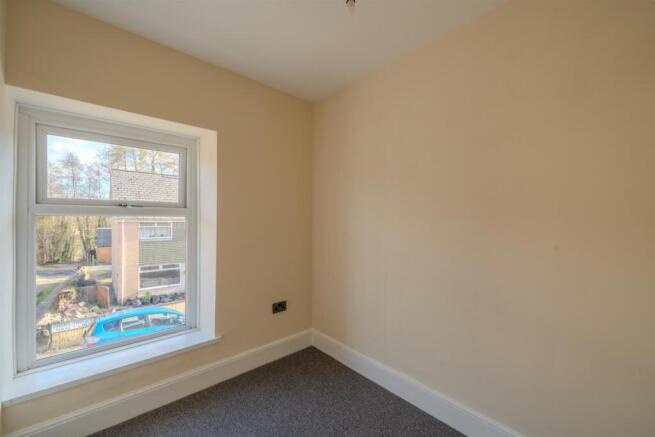 70 Hanbury Road-3.jpg