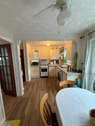 kithen five locks.jpg