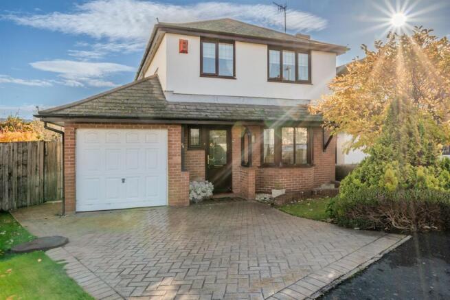 64 Cambria Close-1.jpg