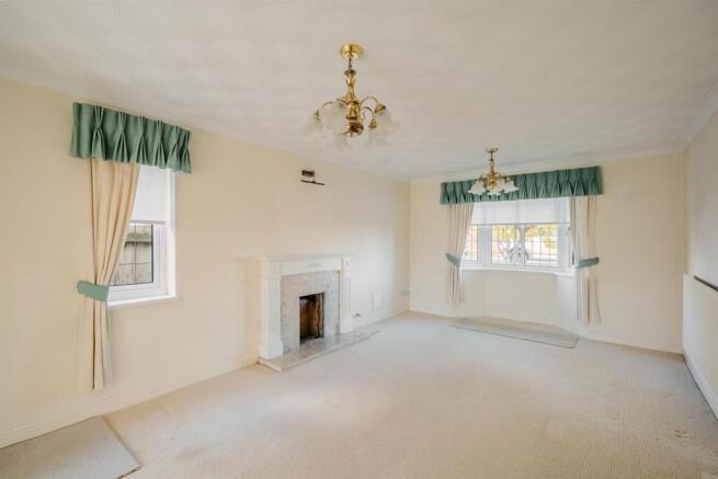 64 Cambria Close-18.jpg