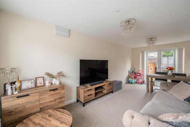 2A Ladyhill Close-17.jpg