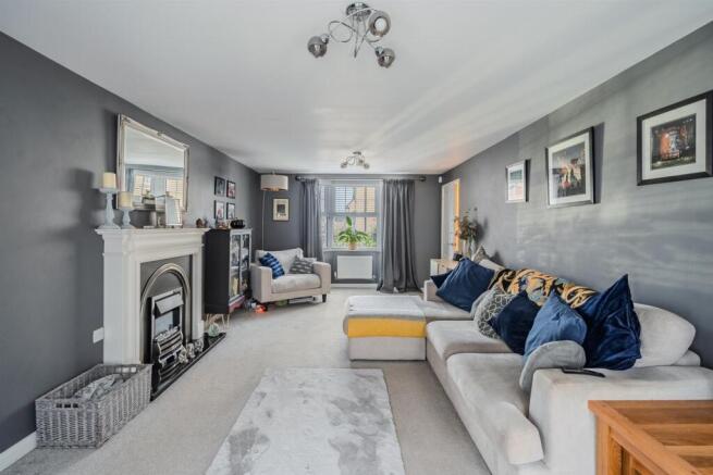 14 Poppyfield Ave-18.jpg