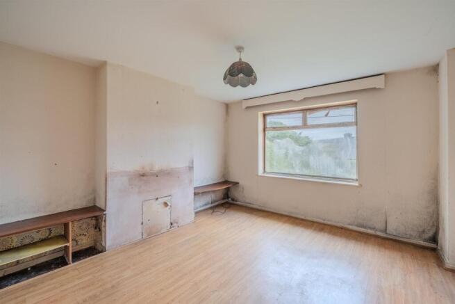 5 Llanover Road Estate-3.jpg