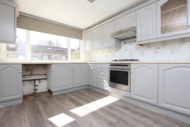 Kitchen.JPG
