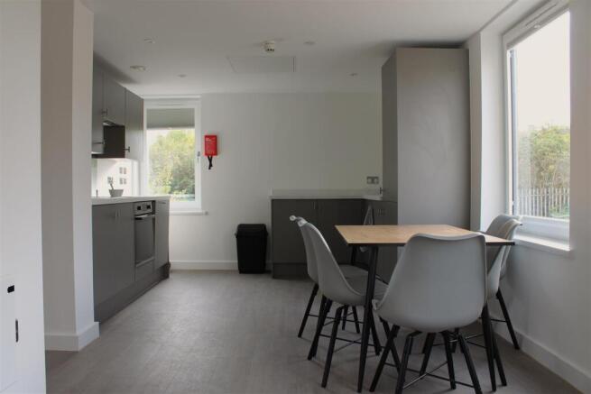 Communal kitchen dining room.JPG