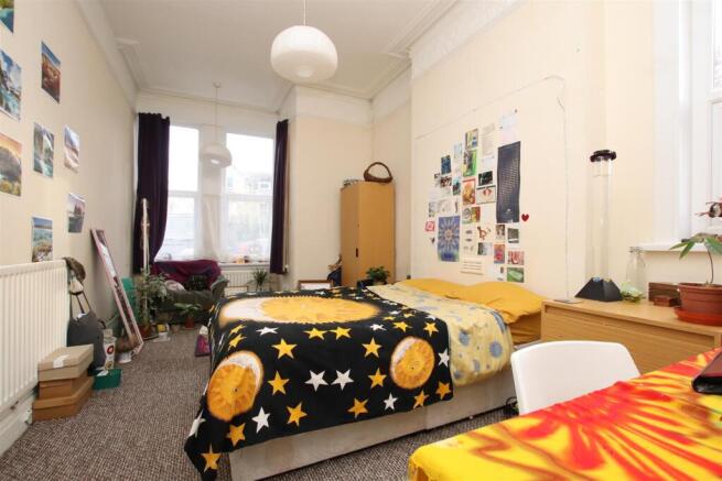 Bedroom.JPG