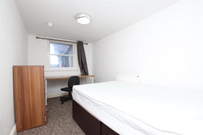 Bedroom.JPG
