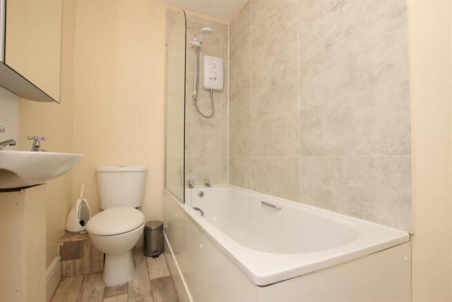 Bathroom.JPG
