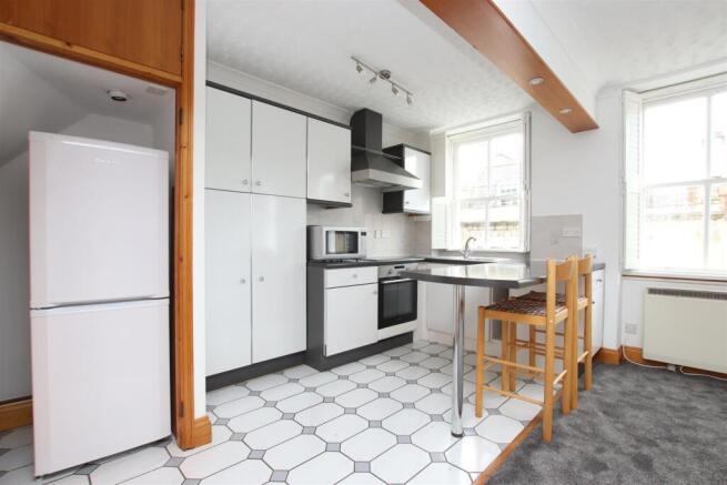 Kitchen.JPG