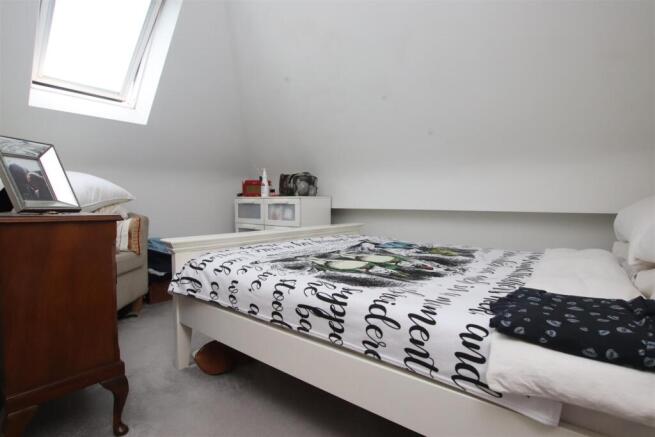 Bedroom.JPG