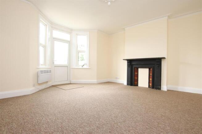Studio room (3).JPG