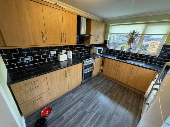 WhatsApp Image 2025-11-26 at 14.55.55 (1).jpeg