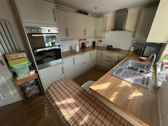 WhatsApp Image 2025-12-08 at 15.03.52 (1).jpeg