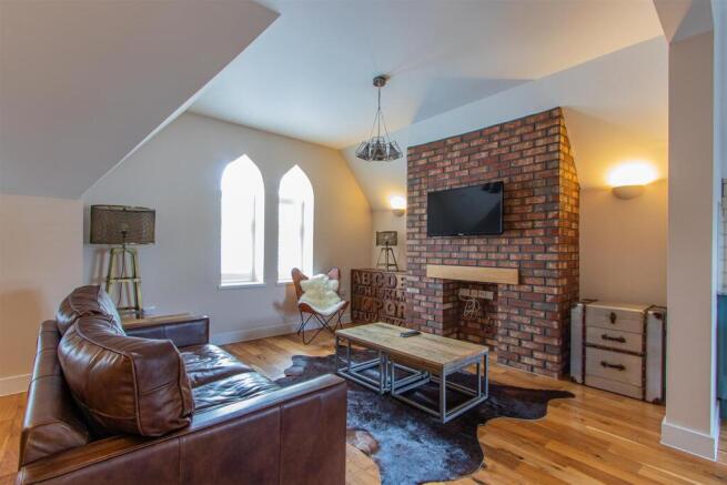 Howard Gardens 1-3, 4-8.jpg