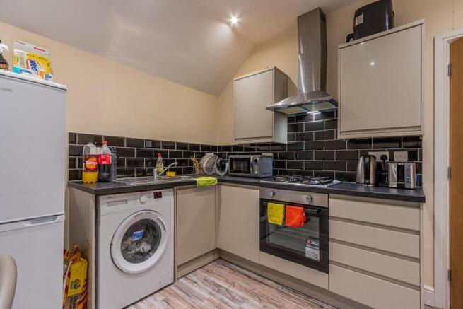 Colum Road 158, 3-2.jpg