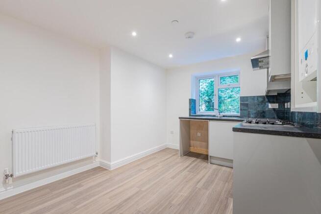 Colum Road 18, 3-2.jpg