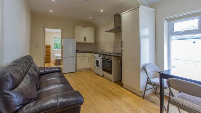 Gordon Road 34, 3-1.jpg