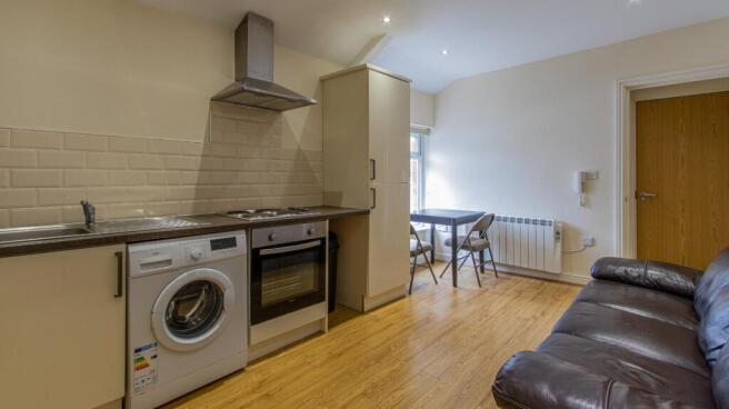 Gordon Road 34, 3-3.jpg