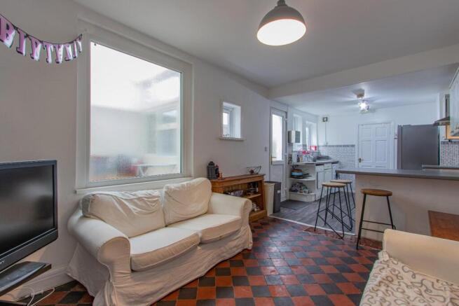 Angus Street 79-1-2.jpg