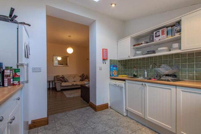 Cosmeston Street 32-4.jpg