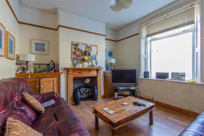 Flora Street 29-2.jpg