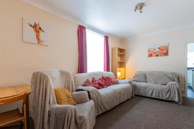 Malefant Street 77-7.jpg