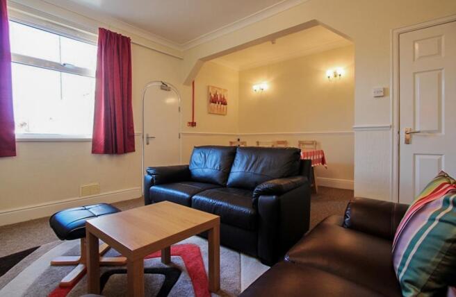 45 Cosmeston Street LR-3.jpg