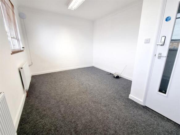 Suite 7 1.jpg