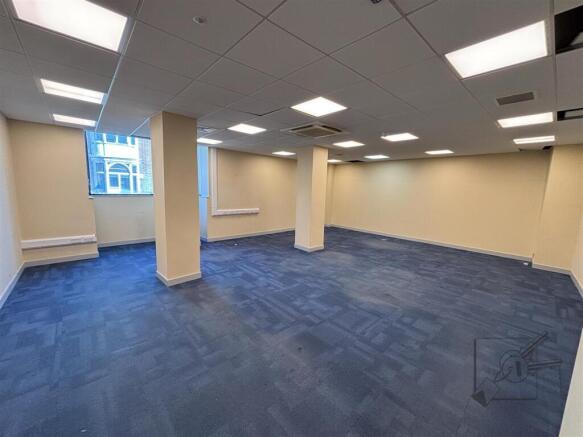 first floor 78 New Road-08.jpg
