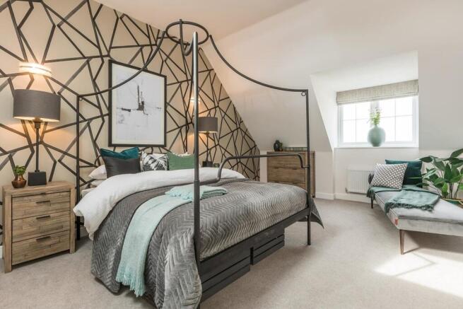 King-size bedroom with space for storage