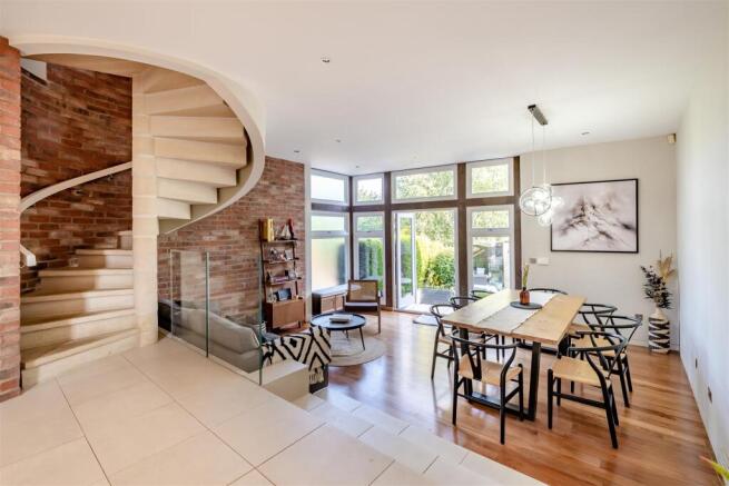 8652520-interior23.jpg