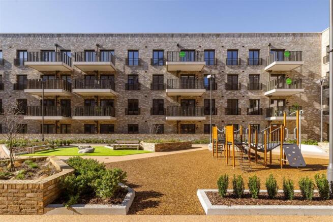 Forest Road E17