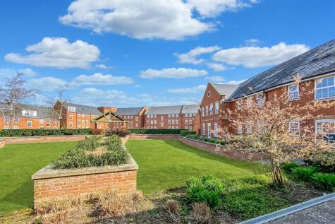 Florey Gardens, Aylesbury