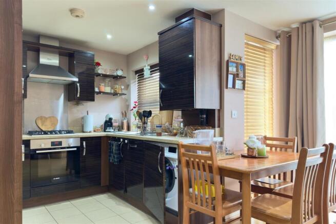 10 Skyline Mews (3).jpeg