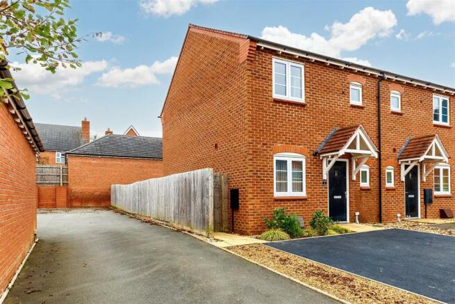 Front photo- 1, Carr Close.jpeg